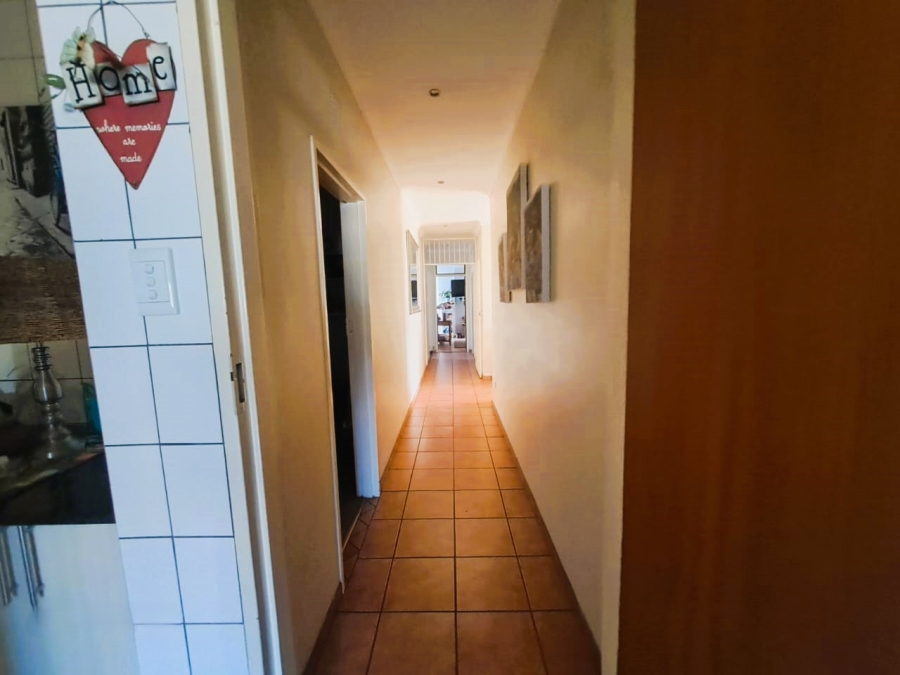 To Let 4 Bedroom Property for Rent in Fichardt Park Free State